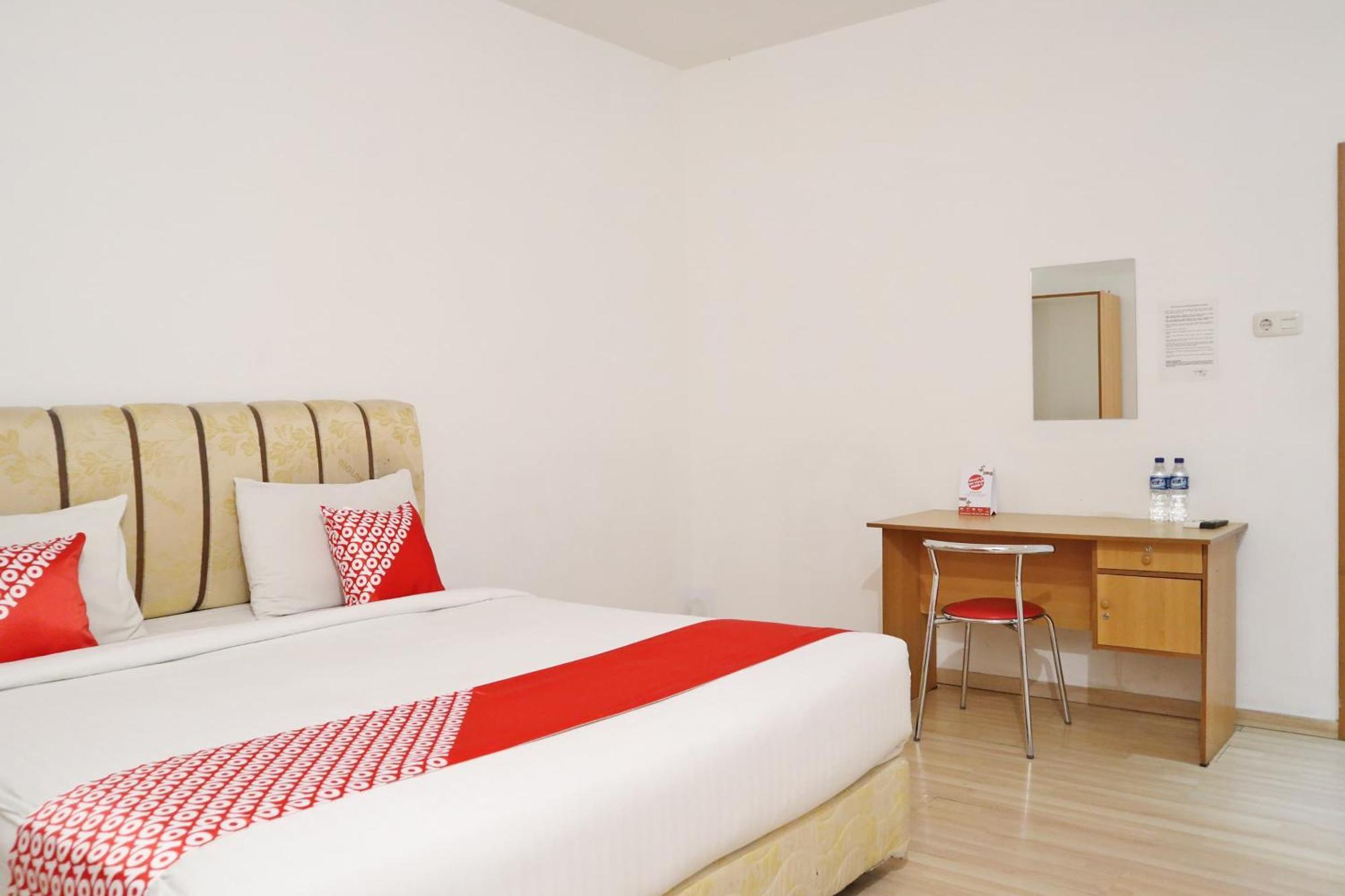Oyo 1673 M Authentic Kost Man Ξενοδοχείο Παντάνγκ Εξωτερικό φωτογραφία